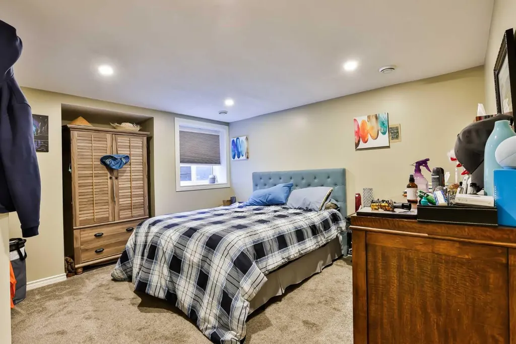 2857 6 Avenue S Lethbridge AB T1G 1E6