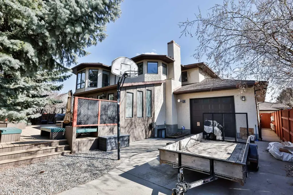 2857 6 Avenue S Lethbridge AB T1G 1E6