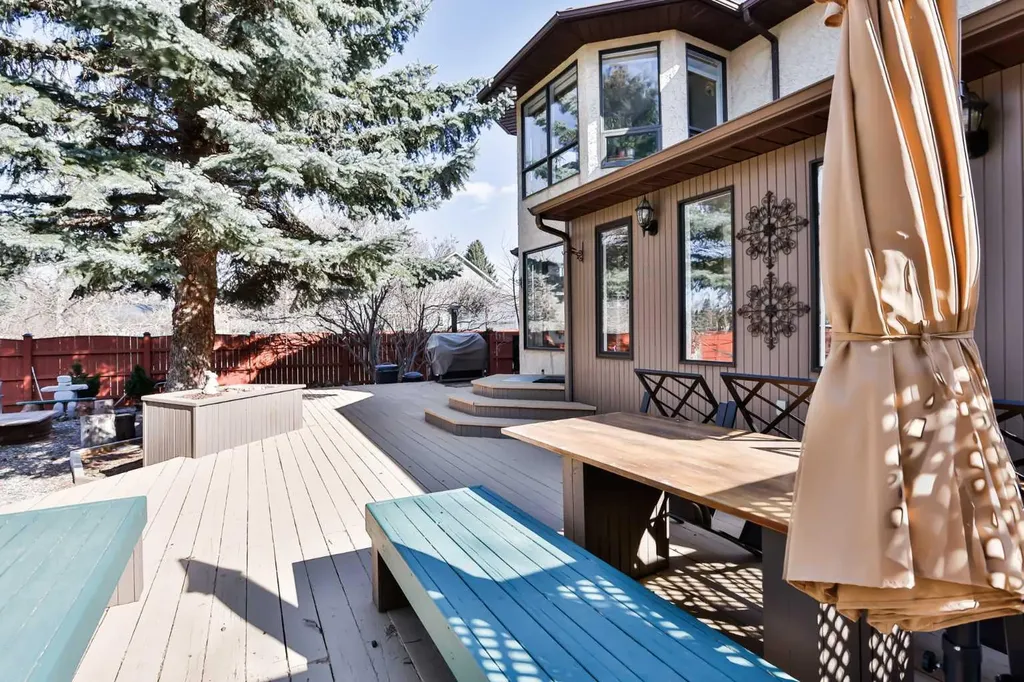 2857 6 Avenue S Lethbridge AB T1G 1E6
