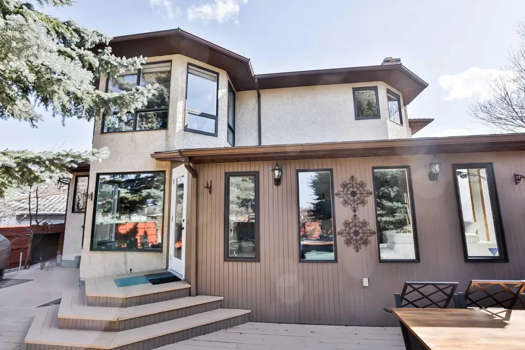 2857 6 Avenue S Lethbridge AB T1G 1E6