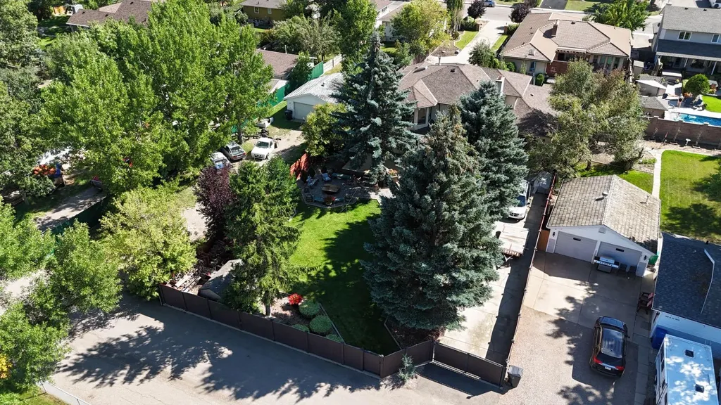 2857 6 Avenue S Lethbridge AB T1G 1E6
