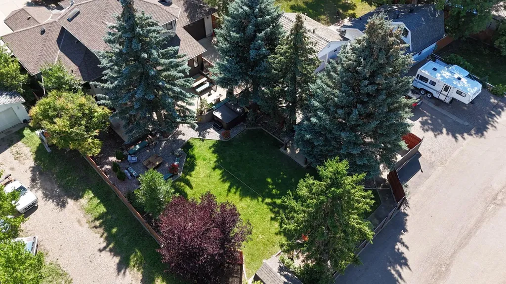 2857 6 Avenue S Lethbridge AB T1G 1E6