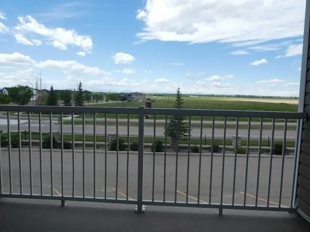 310 Sunrise Terrace NE High River AB T1V0C3