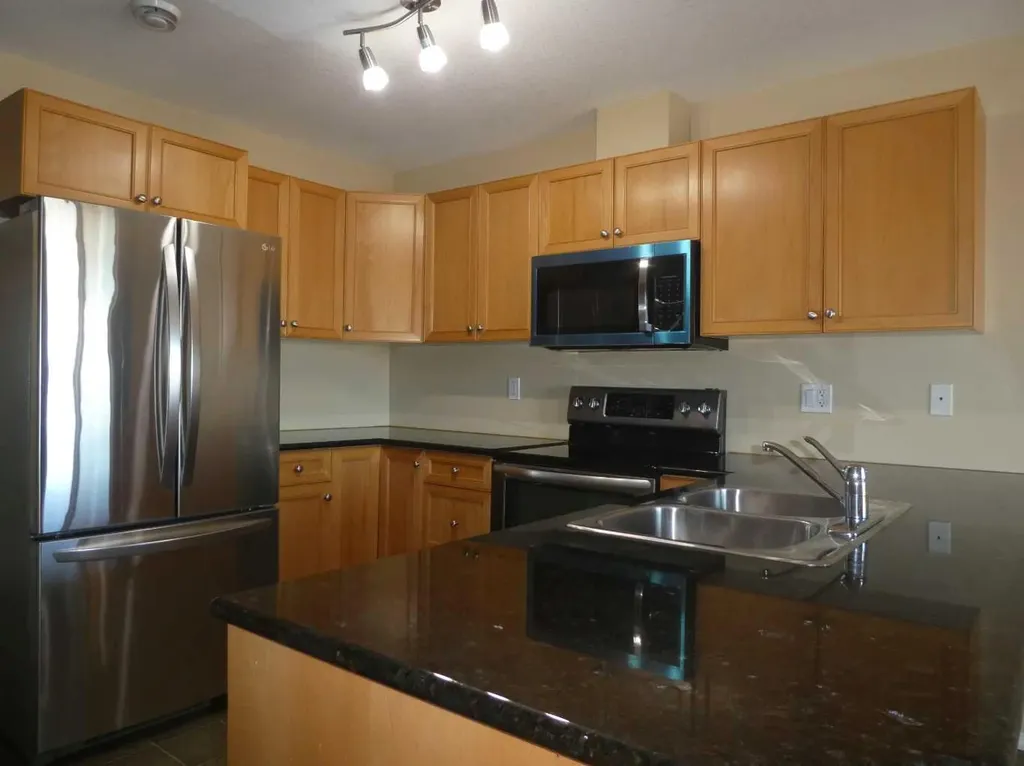 310 Sunrise Terrace NE High River AB T1V0C3