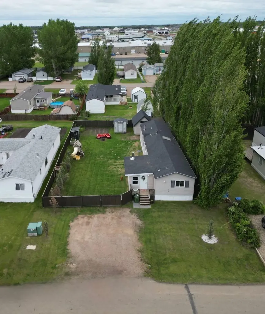 10509 102a Street La Crete AB T0H2H0