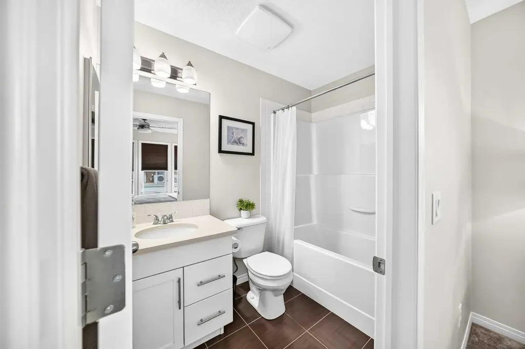 203 Auburn Meadows SE Calgary AB T3M 2E7