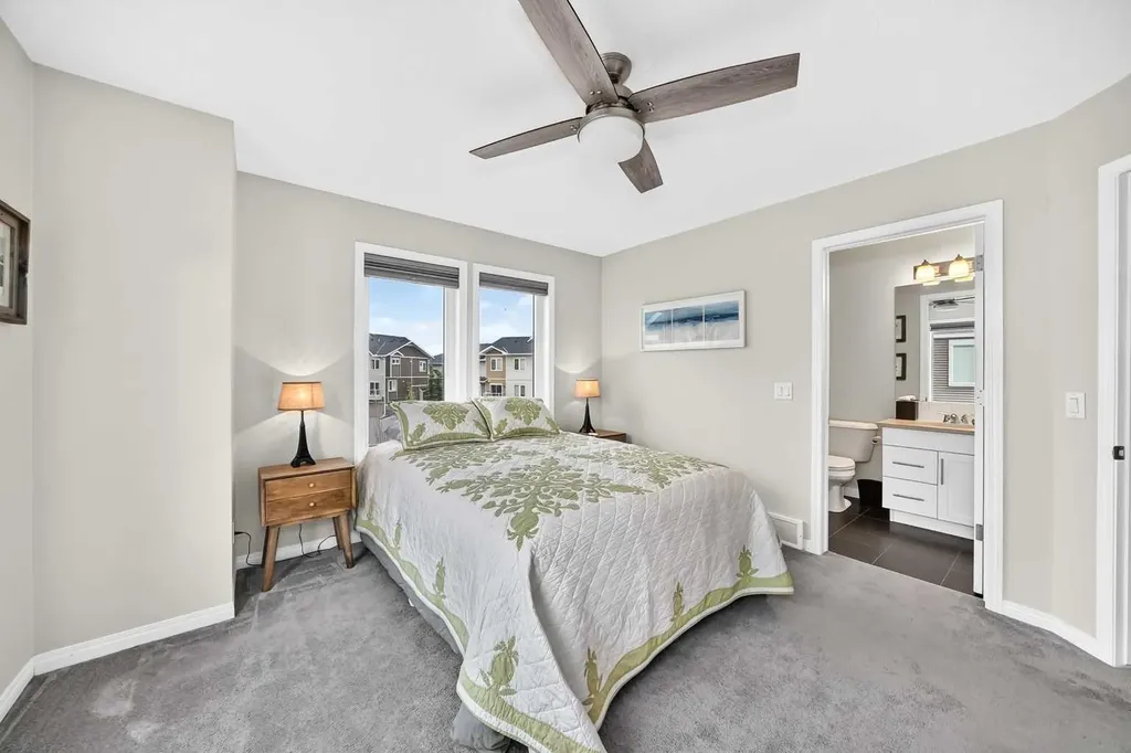 203 Auburn Meadows SE Calgary AB T3M 2E7