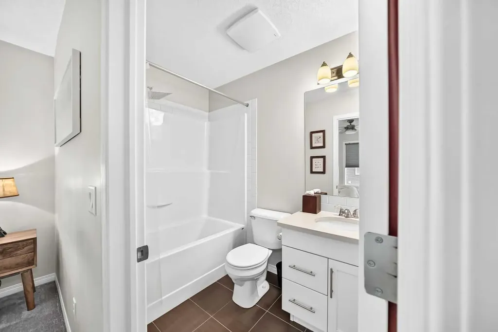 203 Auburn Meadows SE Calgary AB T3M 2E7