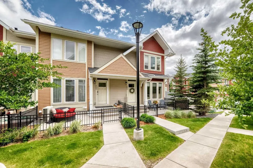 203 Auburn Meadows SE Calgary AB T3M 2E7