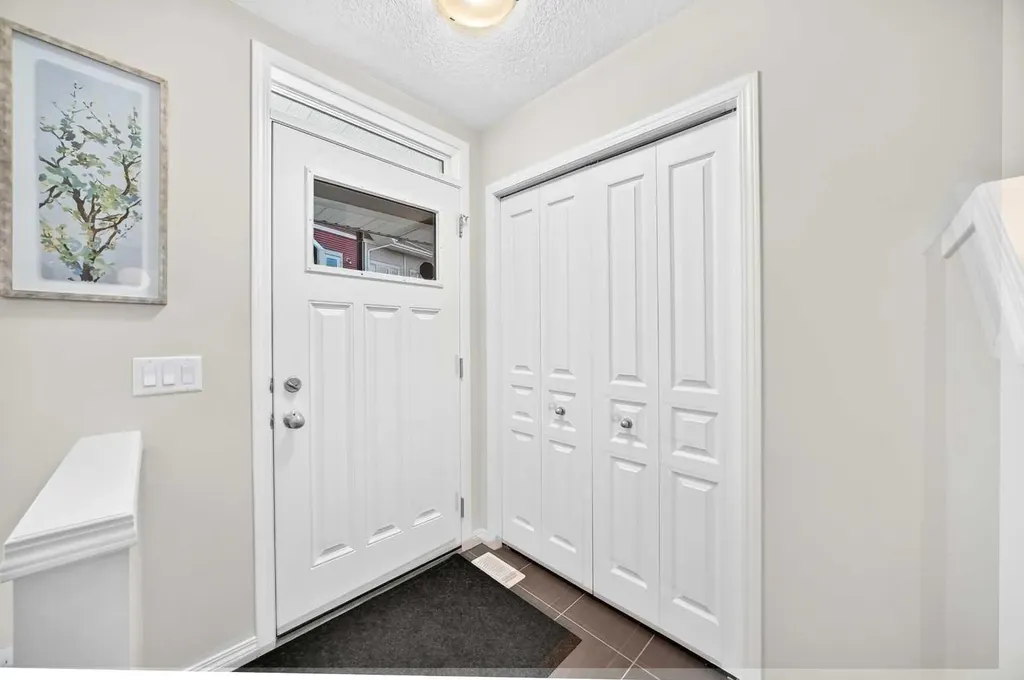 203 Auburn Meadows SE Calgary AB T3M 2E7