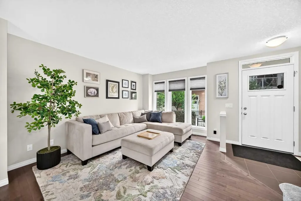 203 Auburn Meadows SE Calgary AB T3M 2E7