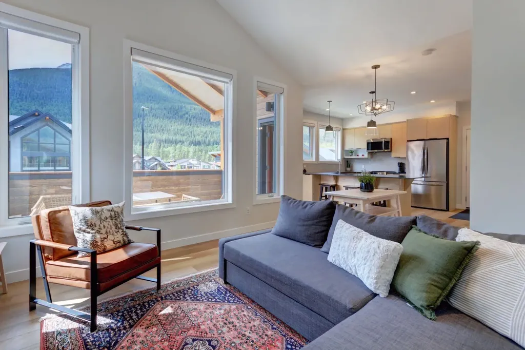 209 Stewart Creek Rise Canmore AB T1W0N9