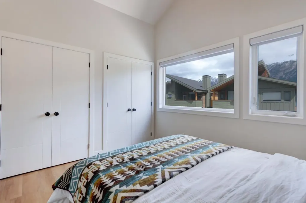 209 Stewart Creek Rise Canmore AB T1W0N9