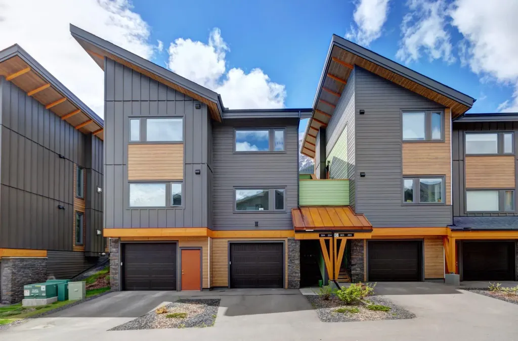 209 Stewart Creek Rise Canmore AB T1W0N9