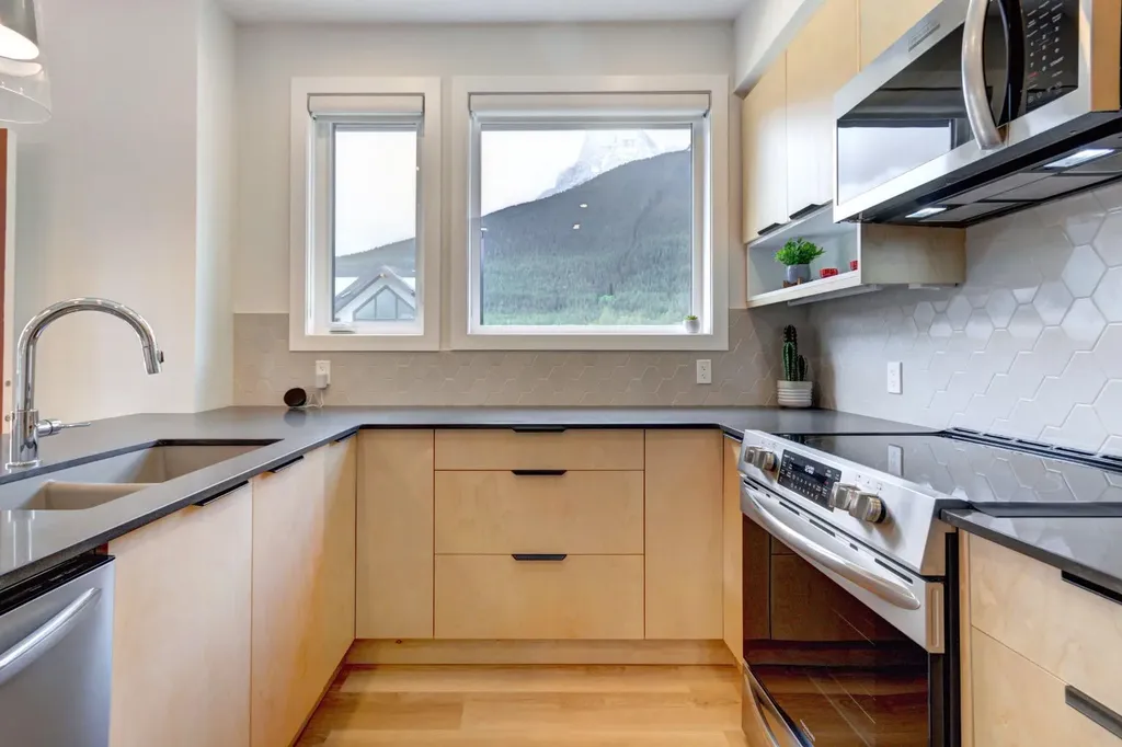 209 Stewart Creek Rise Canmore AB T1W0N9