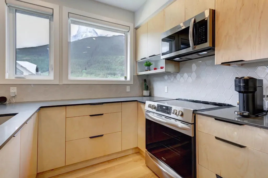 209 Stewart Creek Rise Canmore AB T1W0N9