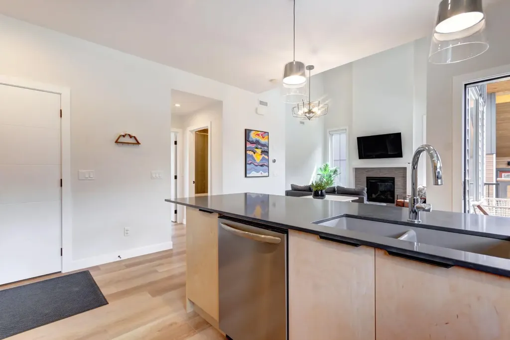 209 Stewart Creek Rise Canmore AB T1W0N9