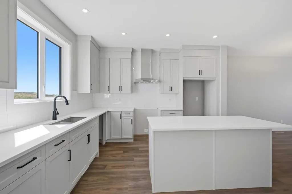 67 Huxland Road Calgary AB T2A 6Z7
