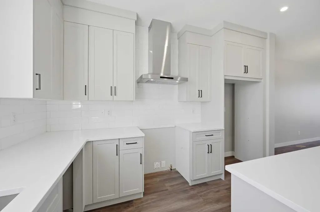 67 Huxland Road Calgary AB T2A 6Z7