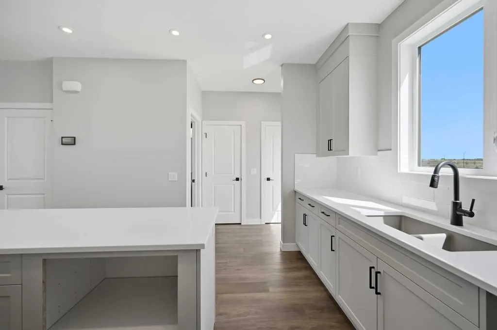 67 Huxland Road Calgary AB T2A 6Z7