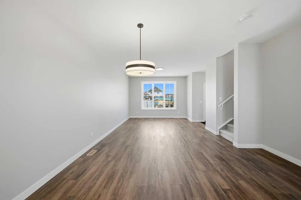 67 Huxland Road Calgary AB T2A 6Z7