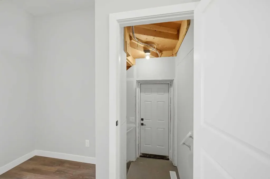 67 Huxland Road Calgary AB T2A 6Z7
