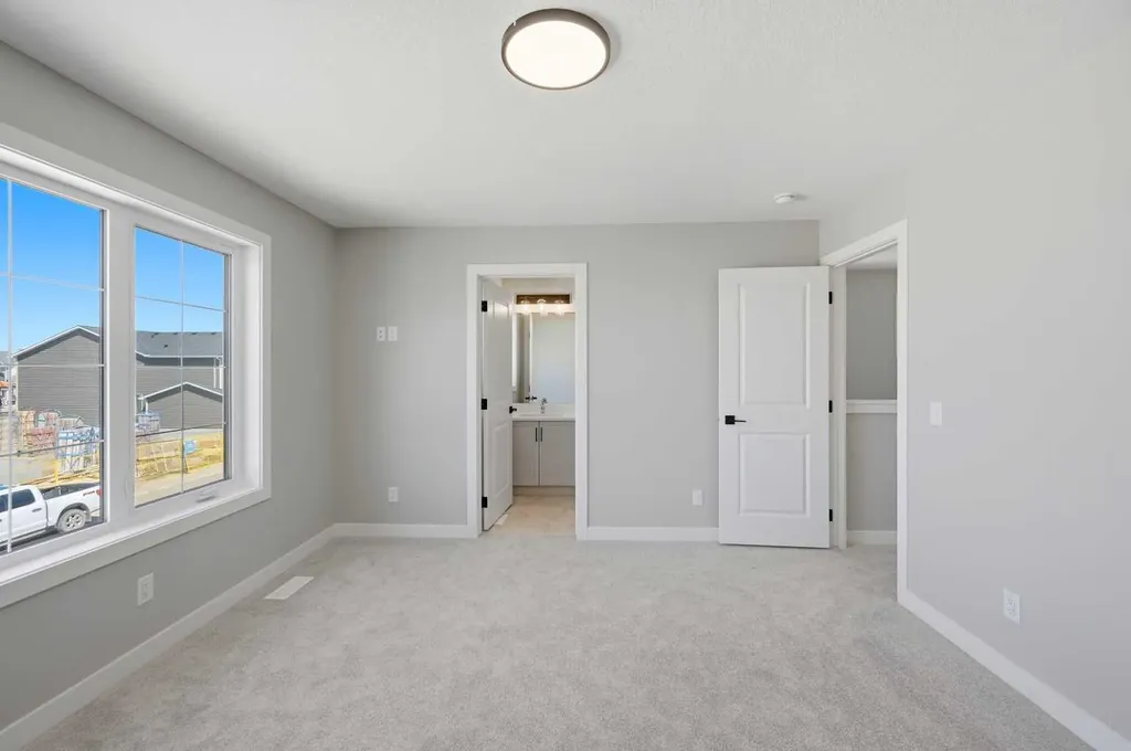 67 Huxland Road Calgary AB T2A 6Z7