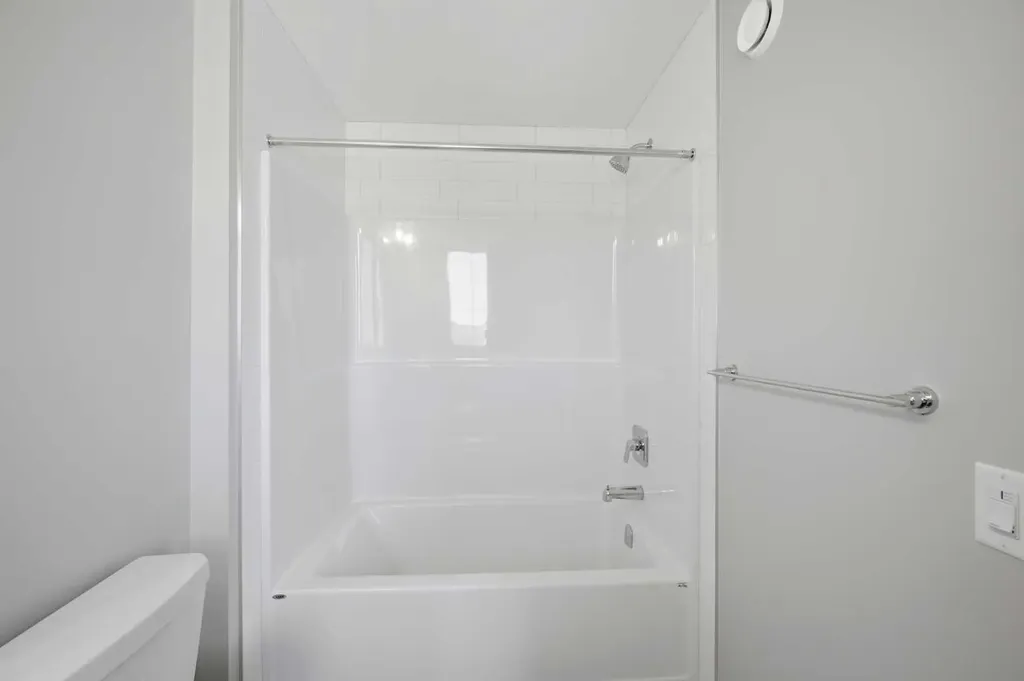 67 Huxland Road Calgary AB T2A 6Z7