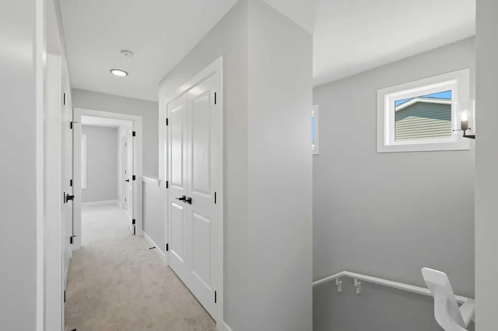 67 Huxland Road Calgary AB T2A 6Z7