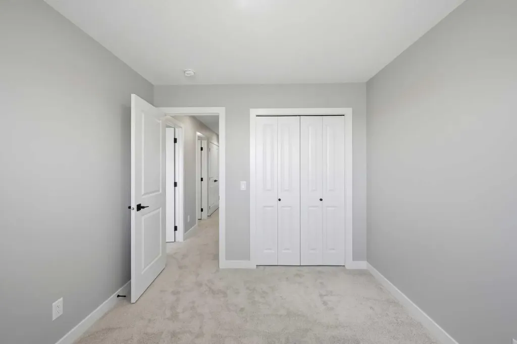 67 Huxland Road Calgary AB T2A 6Z7