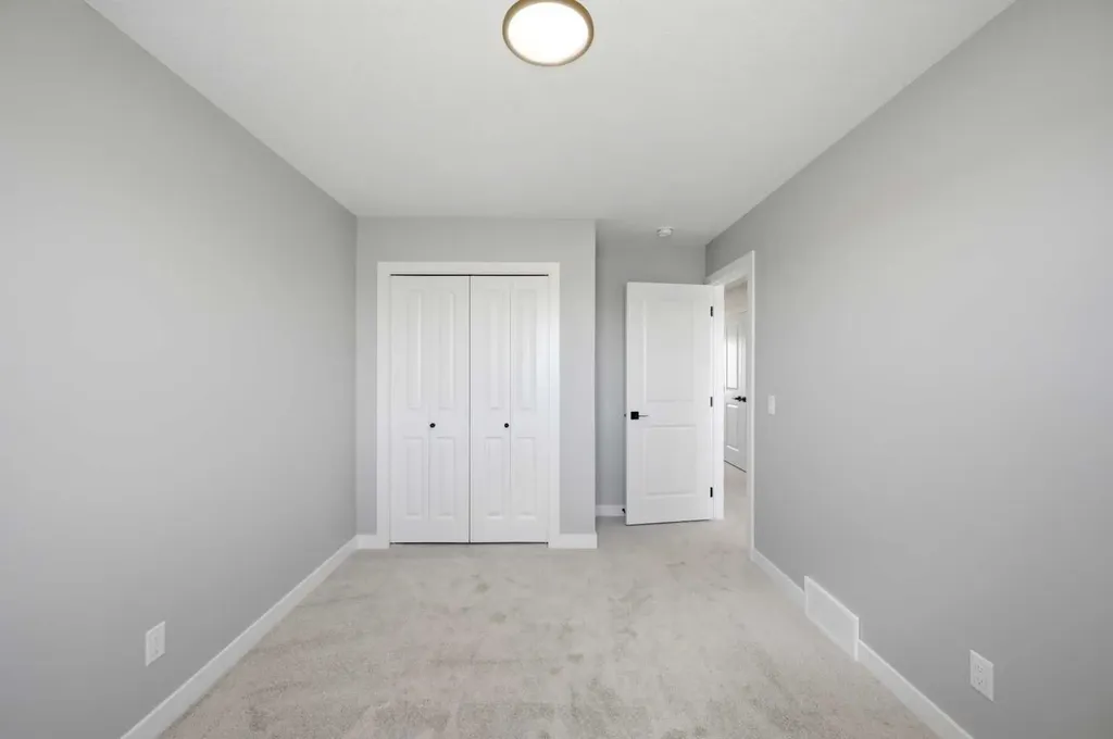 67 Huxland Road Calgary AB T2A 6Z7