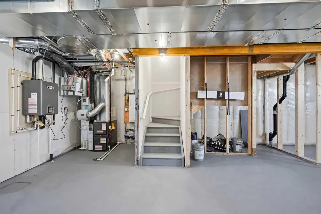 67 Huxland Road Calgary AB T2A 6Z7
