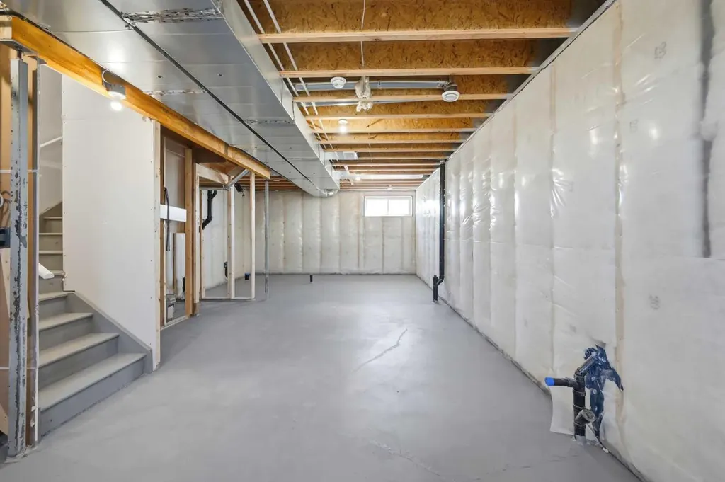 67 Huxland Road Calgary AB T2A 6Z7