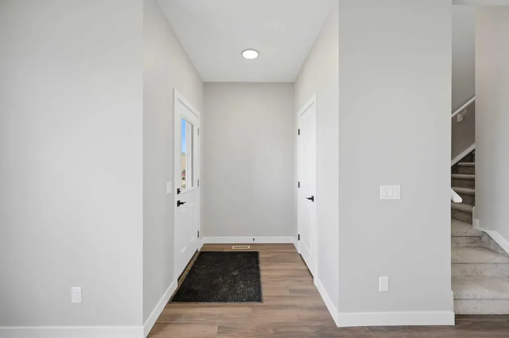 67 Huxland Road Calgary AB T2A 6Z7