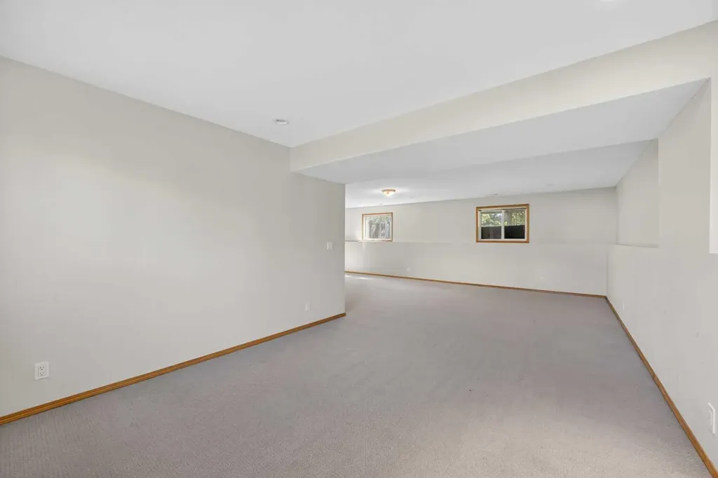4 Westridge Drive Didsbury AB T0M0W0