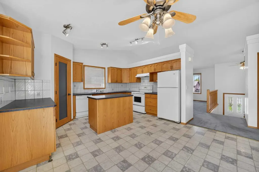 4 Westridge Drive Didsbury AB T0M0W0