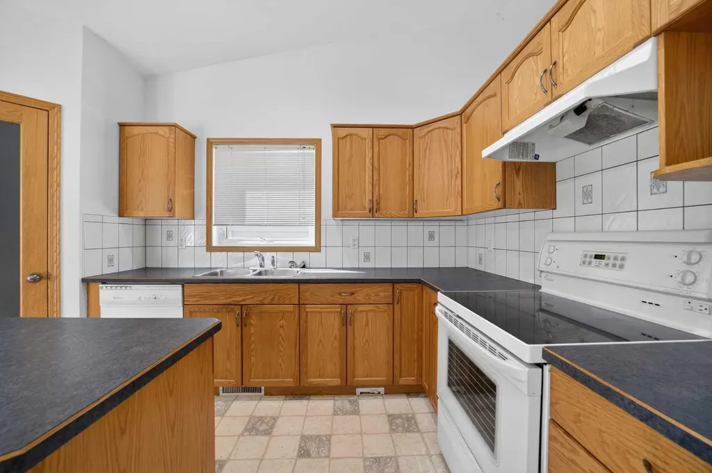 4 Westridge Drive Didsbury AB T0M0W0