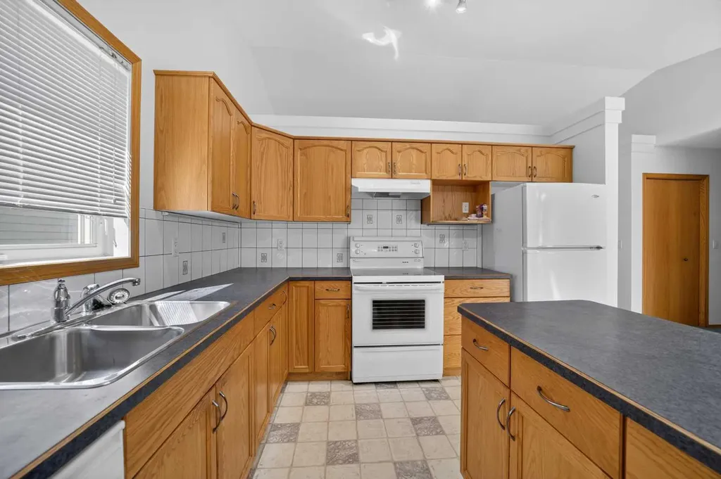 4 Westridge Drive Didsbury AB T0M0W0