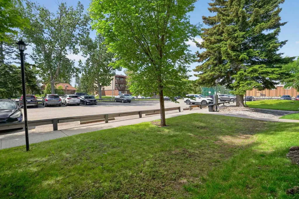 820 89 Avenue SW Calgary AB T2V 4N9