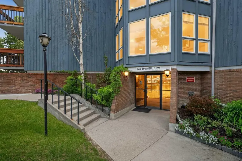 820 89 Avenue SW Calgary AB T2V 4N9