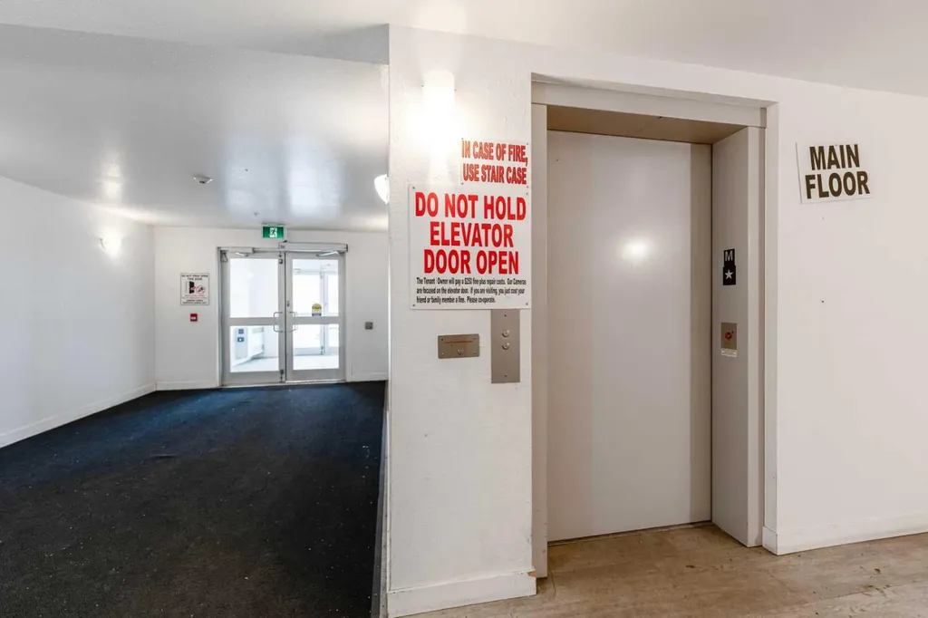 6118 80 Avenue NE Calgary AB T3J 0S6