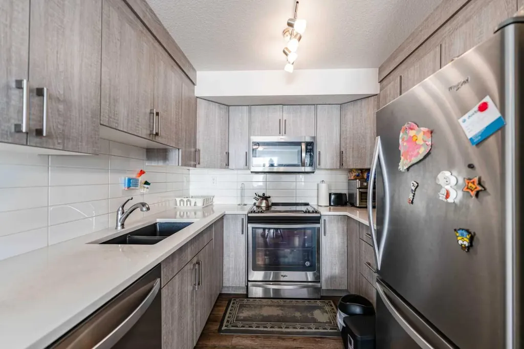 6118 80 Avenue NE Calgary AB T3J 0S6