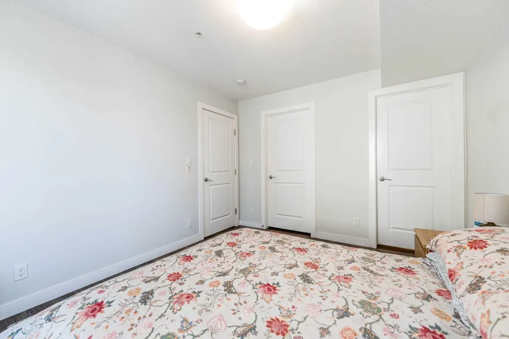 6118 80 Avenue NE Calgary AB T3J 0S6