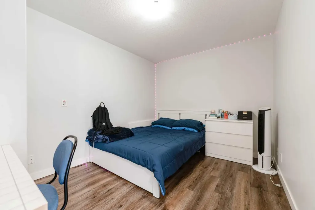 6118 80 Avenue NE Calgary AB T3J 0S6