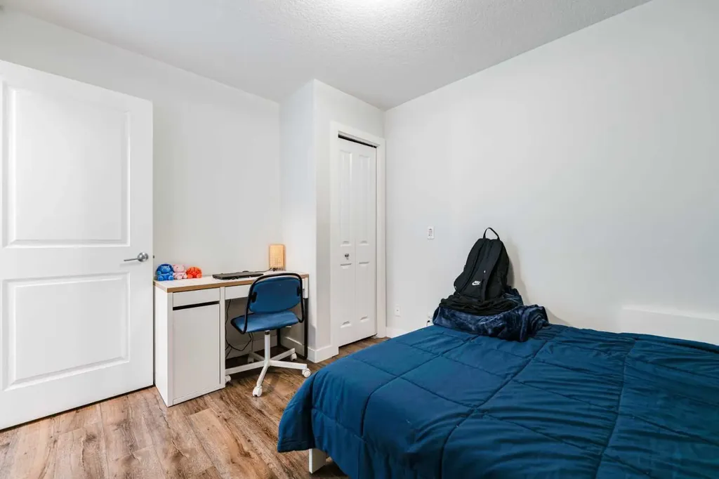 6118 80 Avenue NE Calgary AB T3J 0S6