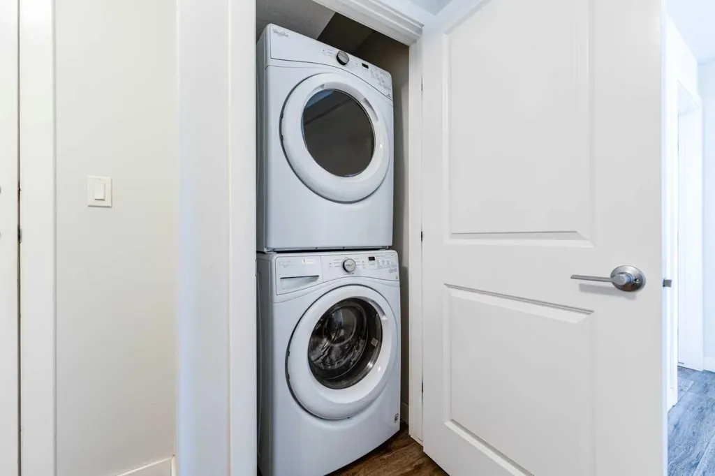 6118 80 Avenue NE Calgary AB T3J 0S6