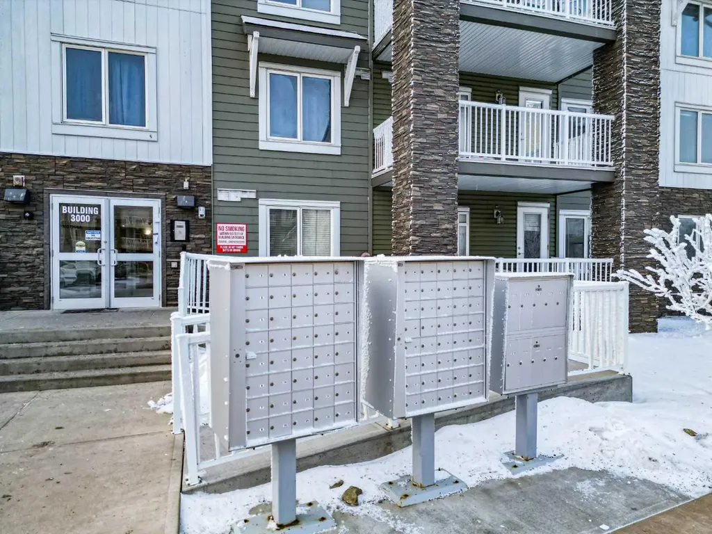 6118 80 Avenue NE Calgary AB T3J 0S6