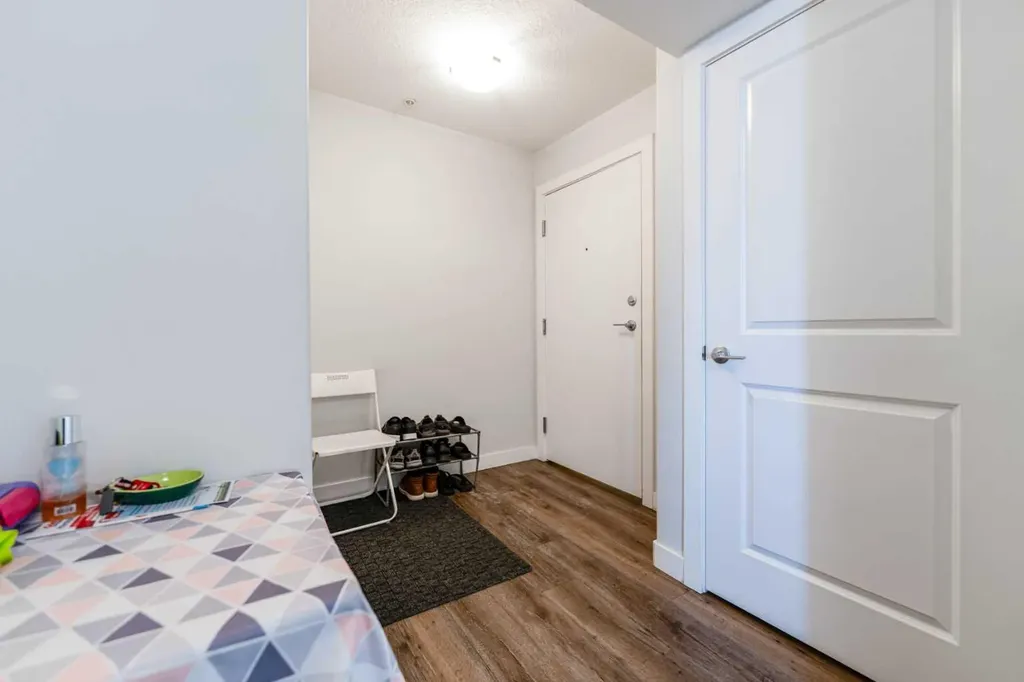 6118 80 Avenue NE Calgary AB T3J 0S6