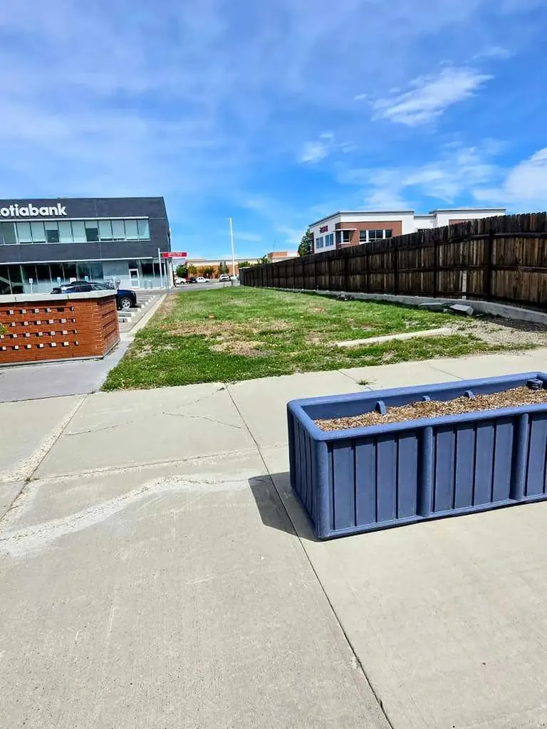 309 2 Avenue S Lethbridge AB T1J 0A5