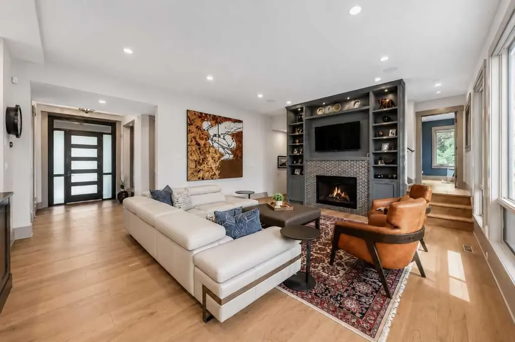 134 Aspen Ridge Place SW Calgary AB T3H 0J6